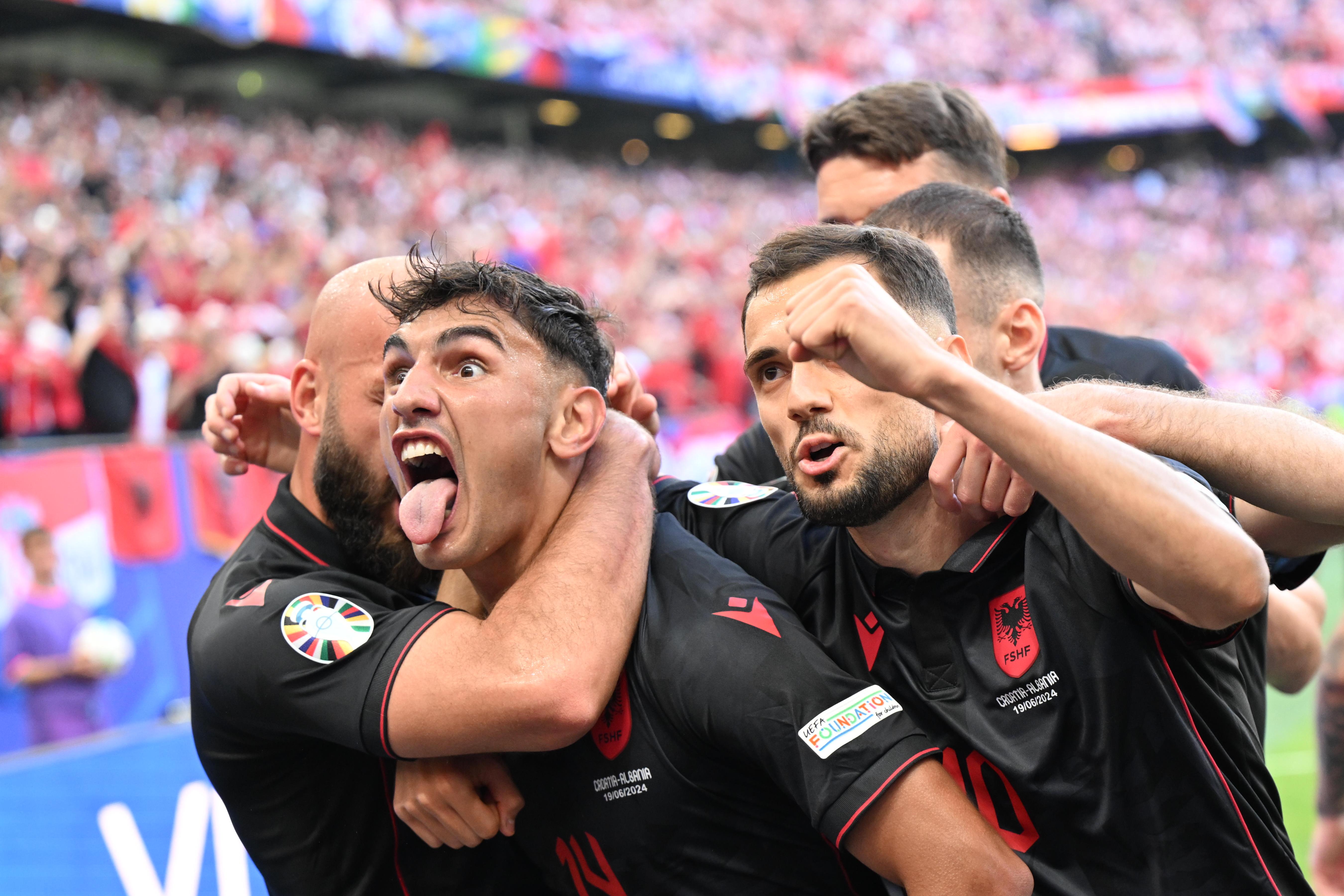 Leyu-阿尔及利亚足球队尽显实力