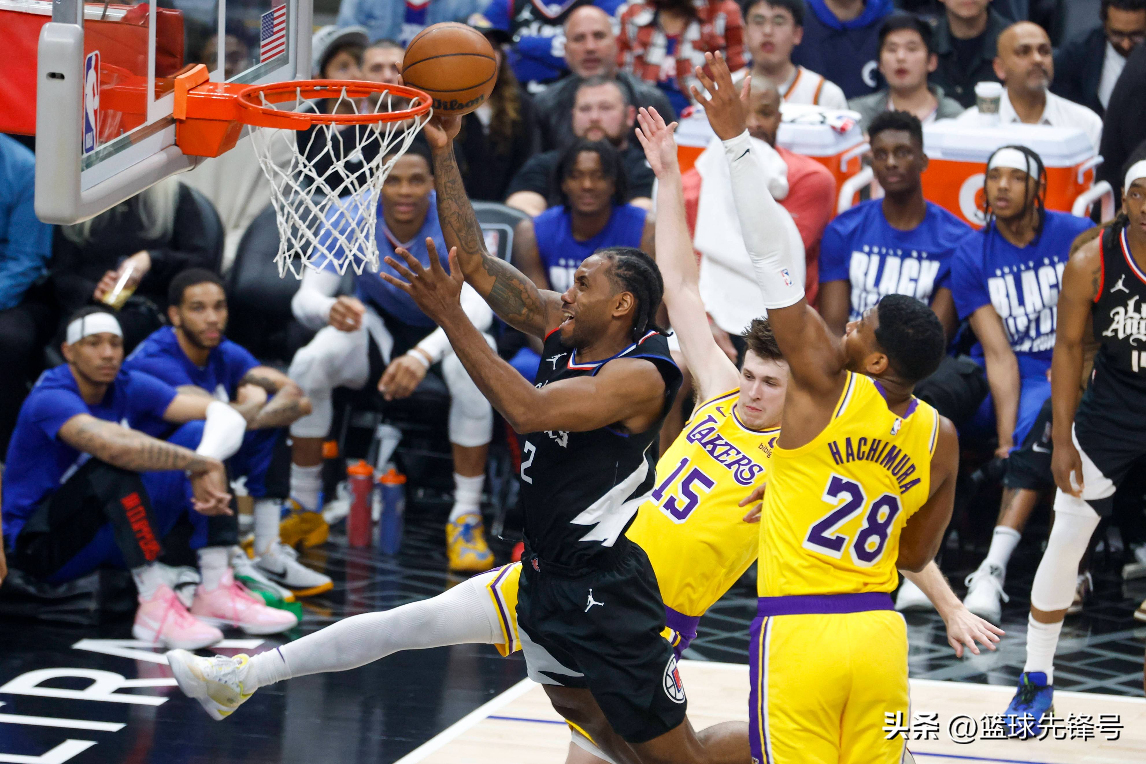 NBA常规赛:火箭爆冷击败湖人 NBA常规赛:火箭爆冷击败湖人