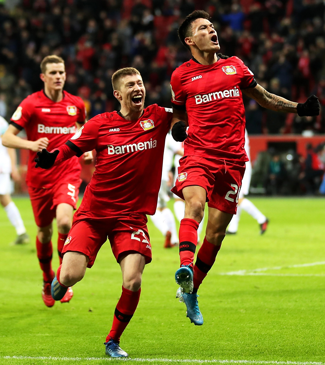 勒沃库森备受关注,球队表现抢眼 勒沃库森备受关注,球队表现抢眼