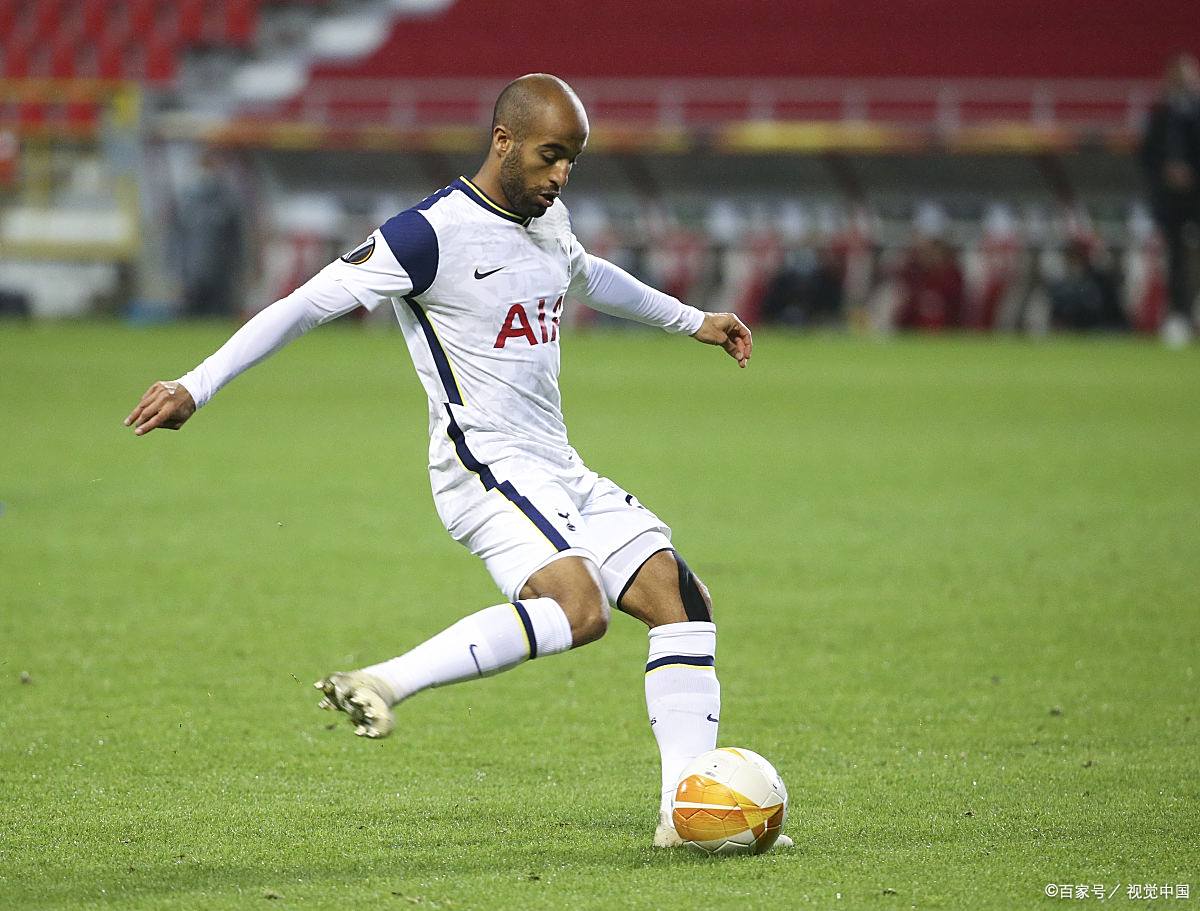 乐鱼在线娱乐-米蒂兰球员展现出色实力，助球队赢得比赛胜利