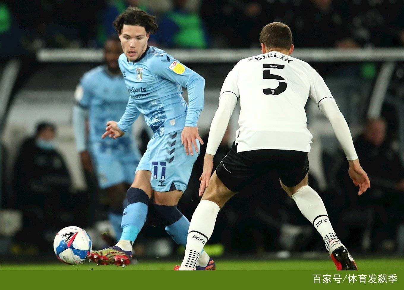 乐鱼体育线上网站-赫尔城主场告捷，稳固领先优势