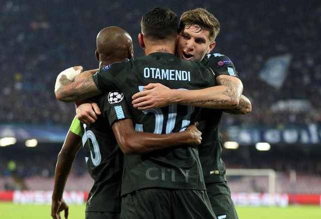 关于那不勒斯碾压里昂，阿圭罗扛起全队的信息